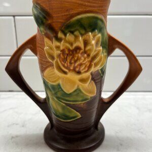 Vintage 1943 Roseville Pottery 6" Water Lily Handled Brown Vase 72-6